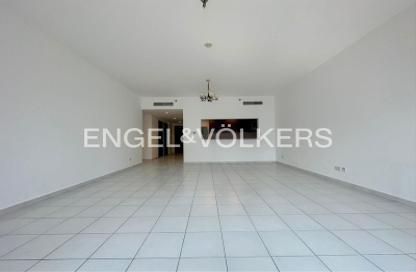 Apartment - 3 Bedrooms - 3 Bathrooms for sale in Marina Tower - Dubai Marina - Dubai
