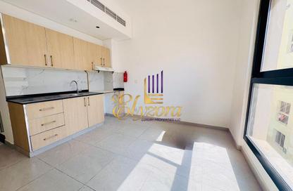 Apartment - Studio - 1 for rent in Karama Park Area - Al Karama - Bur Dubai - Dubai Apartment - Studio - 1 for rent in Karama Park Area - Al Karama - Bur Dubai - Dubai
