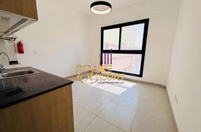 Apartment - Studio - 1 for rent in Karama Park Area - Al Karama - Bur Dubai - Dubai
