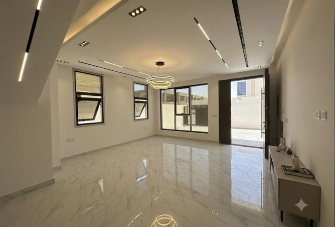 134729800 - Property Image 3