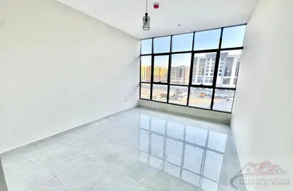 Apartment - 2 Bedrooms - 3 Bathrooms for rent in Muwaileh 29 Building - Muwaileh - Sharjah