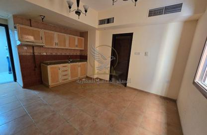 Apartment - Studio - 1 for rent in Al Mujarrah - Al Sharq - Sharjah