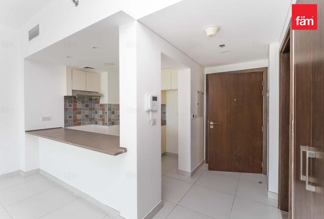 Vacant | Lowest Price | Floor to ceiling windows