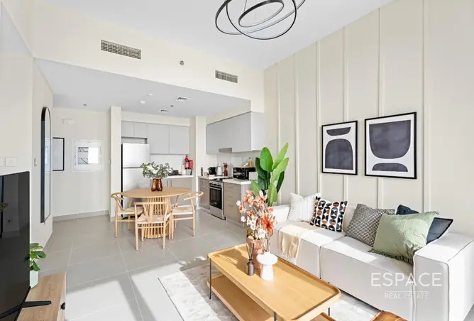 104118800 - Property Image 2