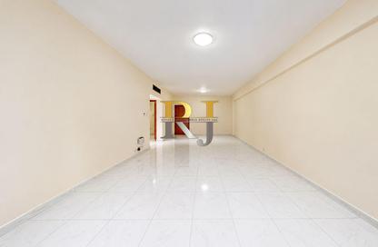 Apartment - 1 Bedroom - 1 Bathroom for rent in Golden Sands 2 - Al Mankhool - Bur Dubai - Dubai