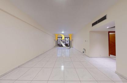 Apartment - 1 Bedroom - 1 Bathroom for rent in Golden Sands 2 - Al Mankhool - Bur Dubai - Dubai