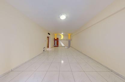 Apartment - 1 Bedroom - 1 Bathroom for rent in Golden Sands 2 - Al Mankhool - Bur Dubai - Dubai