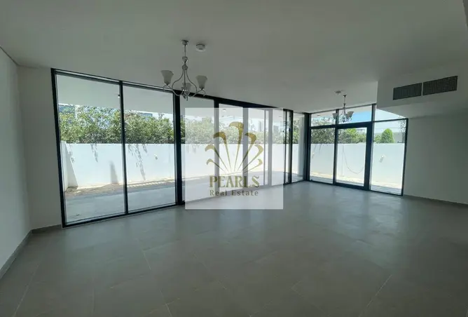 166083505 - Property Image 2