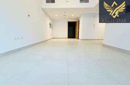 Apartment - 2 Bedrooms - 3 Bathrooms for rent in Haas Building - Jumeirah Garden City - Al Satwa - Dubai