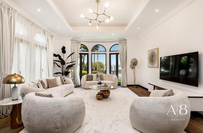 Villa - 4 Bedrooms - 5 Bathrooms for rent in Canal Cove Frond C - Canal Cove Villas - Palm Jumeirah - Dubai