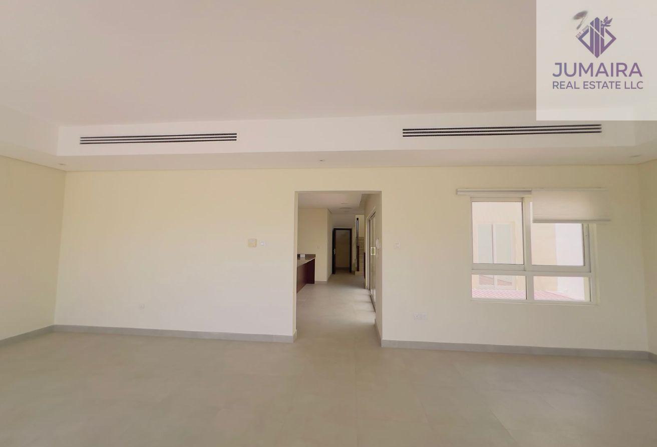 Coastal Living/Bermuda 3BR+Maid Villa/Mina Al Arab