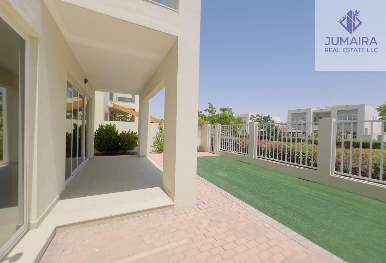 Coastal Living/Bermuda 3BR+Maid Villa/Mina Al Arab