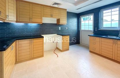 Villa - 4 Bedrooms - 4 Bathrooms for sale in District 8 - Jumeirah Park - Dubai Villa - 4 Bedrooms - 4 Bathrooms for sale in District 8 - Jumeirah Park - Dubai