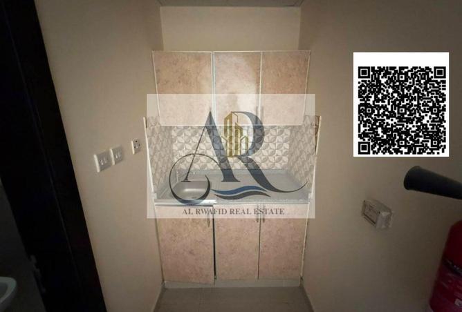 102837837 - Property Image 2