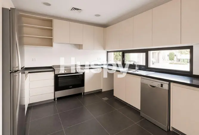 160086594 - Property Image 3