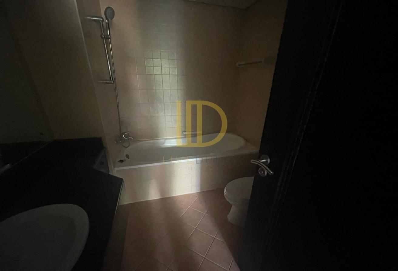 1 Bed + Storage | V-Type | Vacant | Close to Metro photo 10