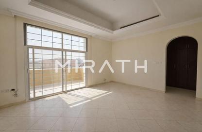 Villa - 5 Bedrooms - 4 Bathrooms for rent in Al Jafiliya Villas - Al Jafiliya - Dubai
