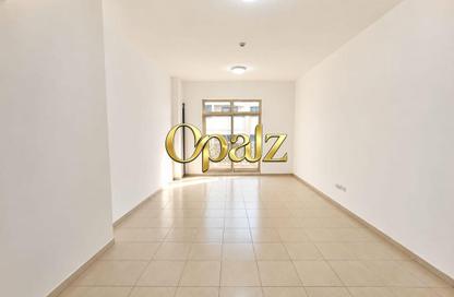 Apartment - 1 - 1 for rent in Abdul Rahim Mohd Al Zarooni Building - Al Mankhool - Bur Dubai - Dubai