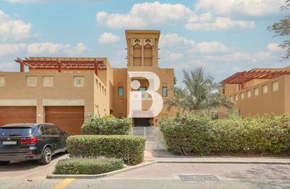 Villa - 5 - 5 for sale in Dubai Style - North Village - Al Furjan - Dubai Villa - 5 - 5 for sale in Dubai Style - North Village - Al Furjan - Dubai