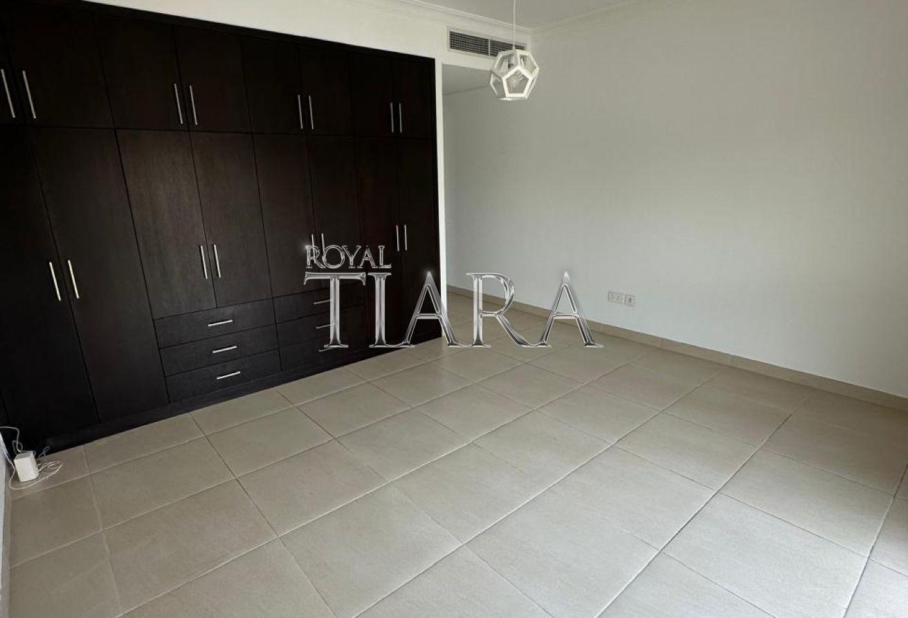 Corner Plot | 3BR + M | Vacant | Single Row photo 11