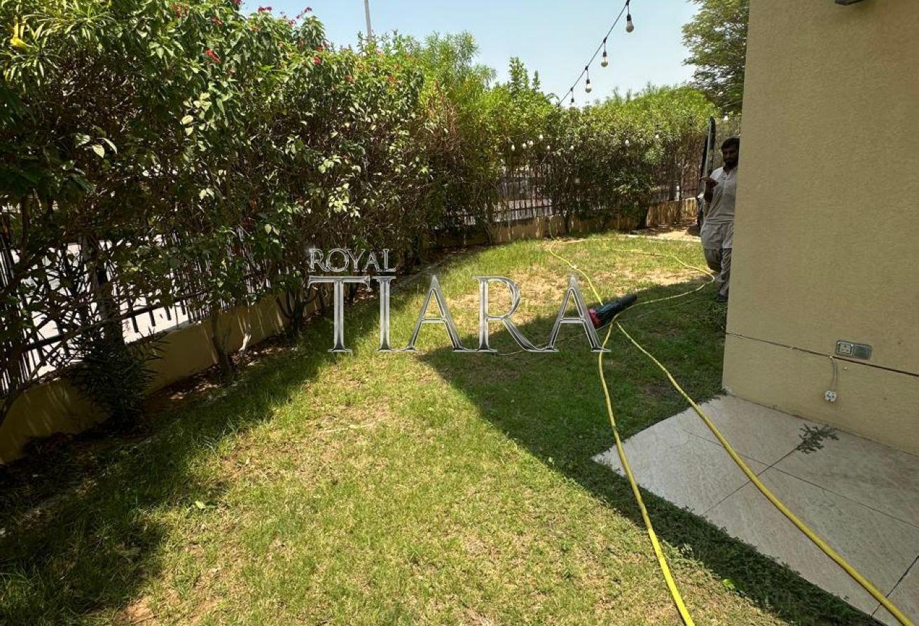 Corner Plot | 3BR + M | Vacant | Single Row photo 17