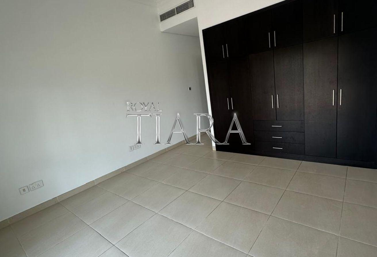 Corner Plot | 3BR + M | Vacant | Single Row photo 9