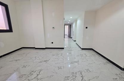 Apartment - 1 - 2 for rent in Fire Station Road - Muwaileh - Sharjah