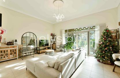 Apartment - 2 Bedrooms - 3 Bathrooms for sale in Al Haseer - Shoreline Apartments - Palm Jumeirah - Dubai