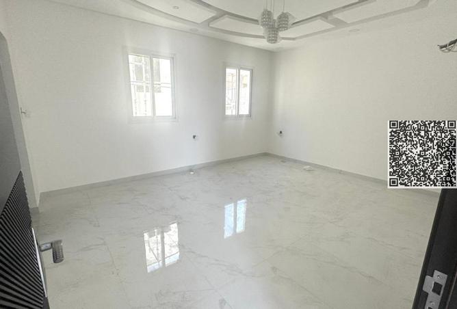 90061398 - Property Image 2
