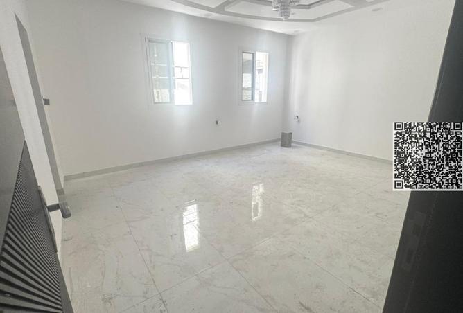 90061398 - Property Image 3