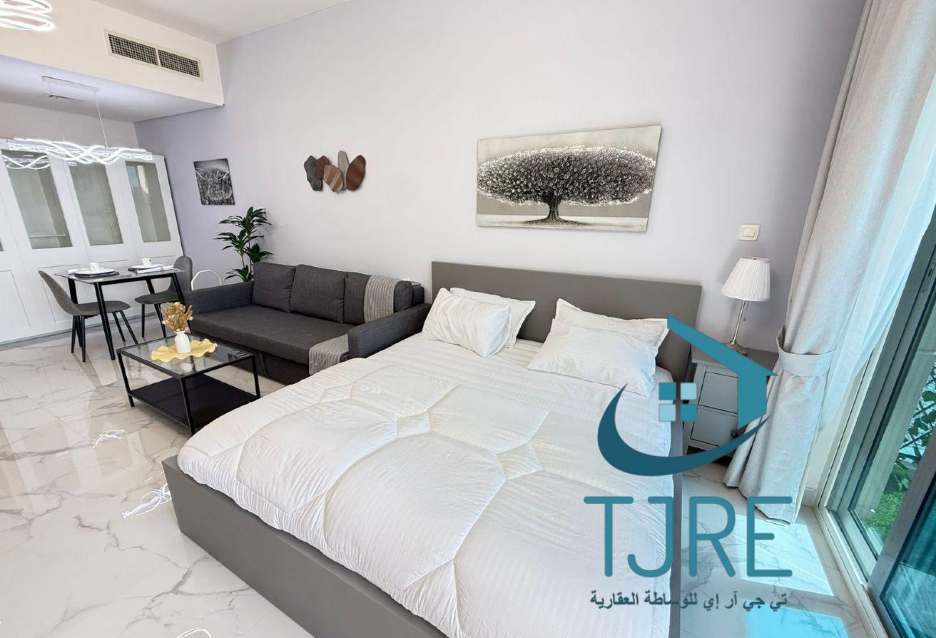 FURNISHED| UPGRADED | WITHOUT PARKING | BRIGHT photo 4