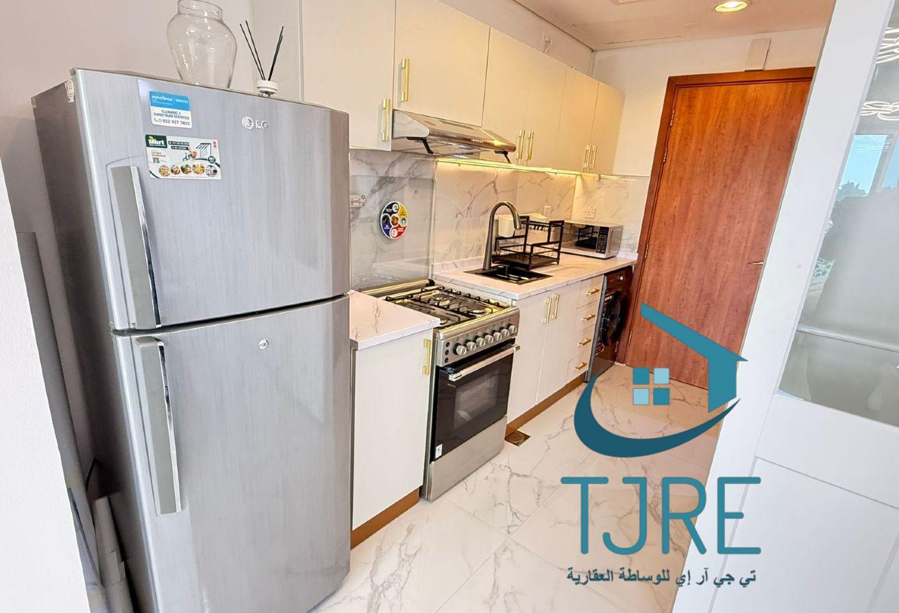 FURNISHED| UPGRADED | WITHOUT PARKING | BRIGHT photo 10