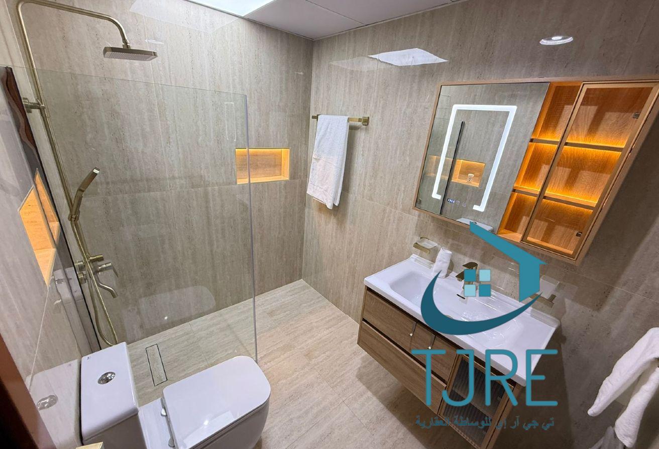 FURNISHED| UPGRADED | WITHOUT PARKING | BRIGHT photo 18