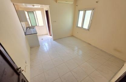 Apartment - Studio - 1 for rent in Fire Station Road - Muwaileh - Sharjah