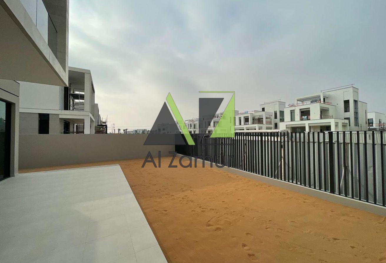 LAVISH 5BR | TERRACE | SINGLE ROW |SPACIOUS LAYOUT photo 8