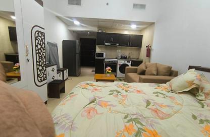 Apartment - Studio - 1 Bathroom for rent in Jasmine Towers - Garden City - Ajman