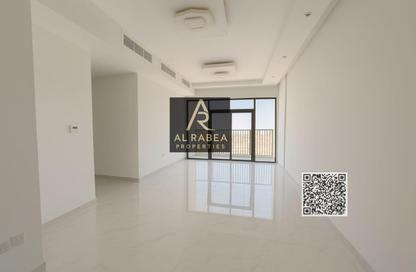 عمارة بالكامل - استوديو - 8 حمامات للبيع في 2 المويهات - المويهات - عجمان
