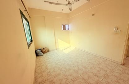 Apartment - 2 - 2 for rent in Al Nabaa Building - Al Naba'ah - Al Sharq - Sharjah