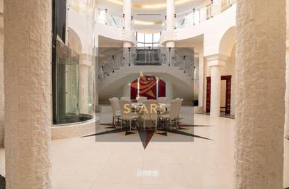 Villa - 7 Bedrooms - 7+ Bathrooms for rent in Emirates Hills - Dubai Villa - 7 Bedrooms - 7+ Bathrooms for rent in Emirates Hills - Dubai