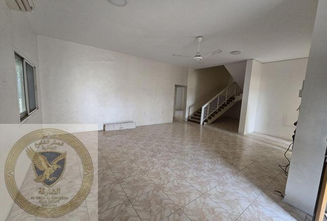 102425193 - Property Image 3