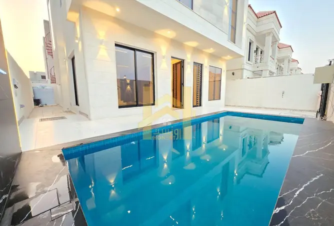 155590995 - Property Image 3