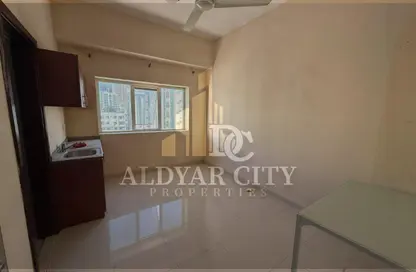 Apartment - Studio - 1 Bathroom for rent in Corniche Tower - Ajman Corniche Road - Ajman