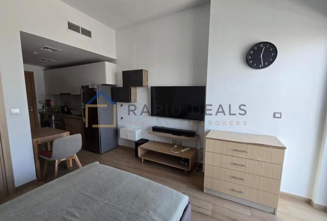 98702002 - Property Image 3