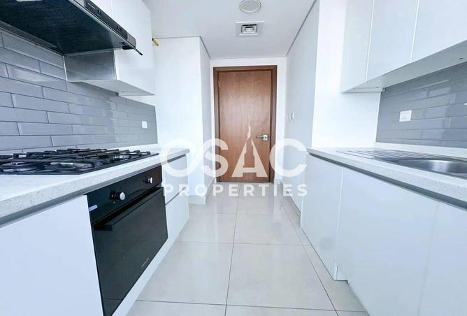 94016677 - Property Image 3