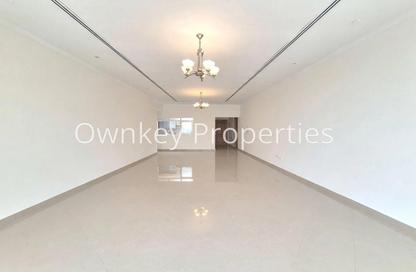 Apartment - 2 - 4 for rent in Gulf Residence Tower A - Oud Metha - Bur Dubai - Dubai