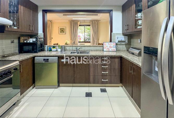 71084027 - صورة العقار 3