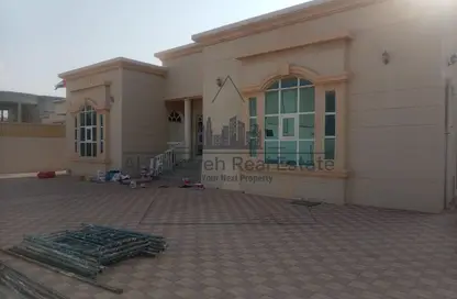 Villa - 4 Bedrooms - 5 Bathrooms for rent in Al Salamah 1 - Al Salamah - Umm Al Quwain