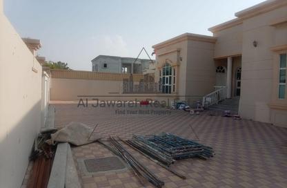 Villa - 4 - 5 for rent in Al Salamah 1 - Al Salamah - Umm Al Quwain