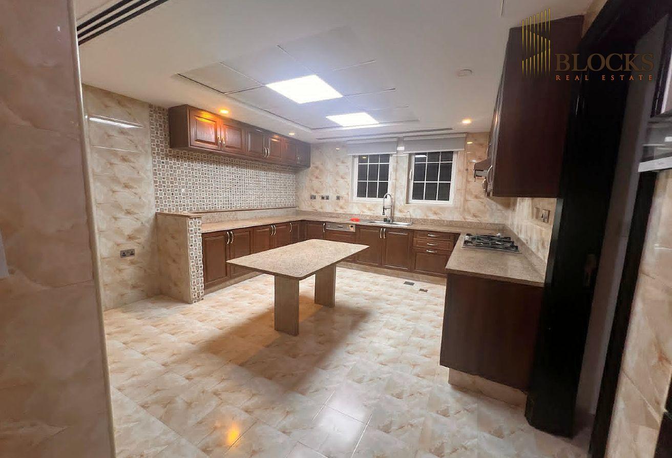 Upgraded 4BR Villa | Private Pool | Huge Layout photo 7