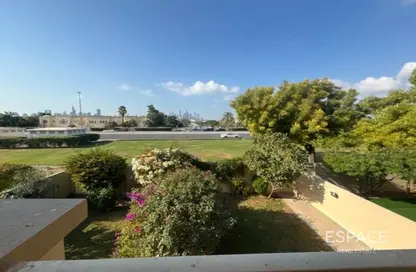 فيلا - 2 غرف نوم - 2 حمامات للايجار في الينابيع 11 - الينابيع - دبي